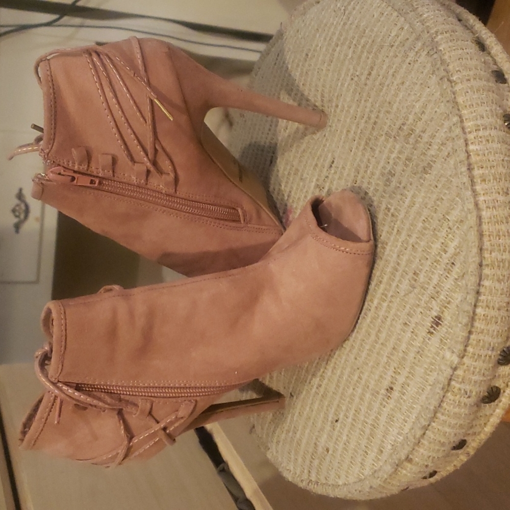 Qupid Open Toe Booties